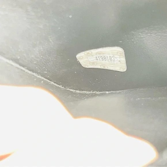 CHANEL Black Leather Vanity Crossbody with Gold-Tone Lock - Picture 12 of 13